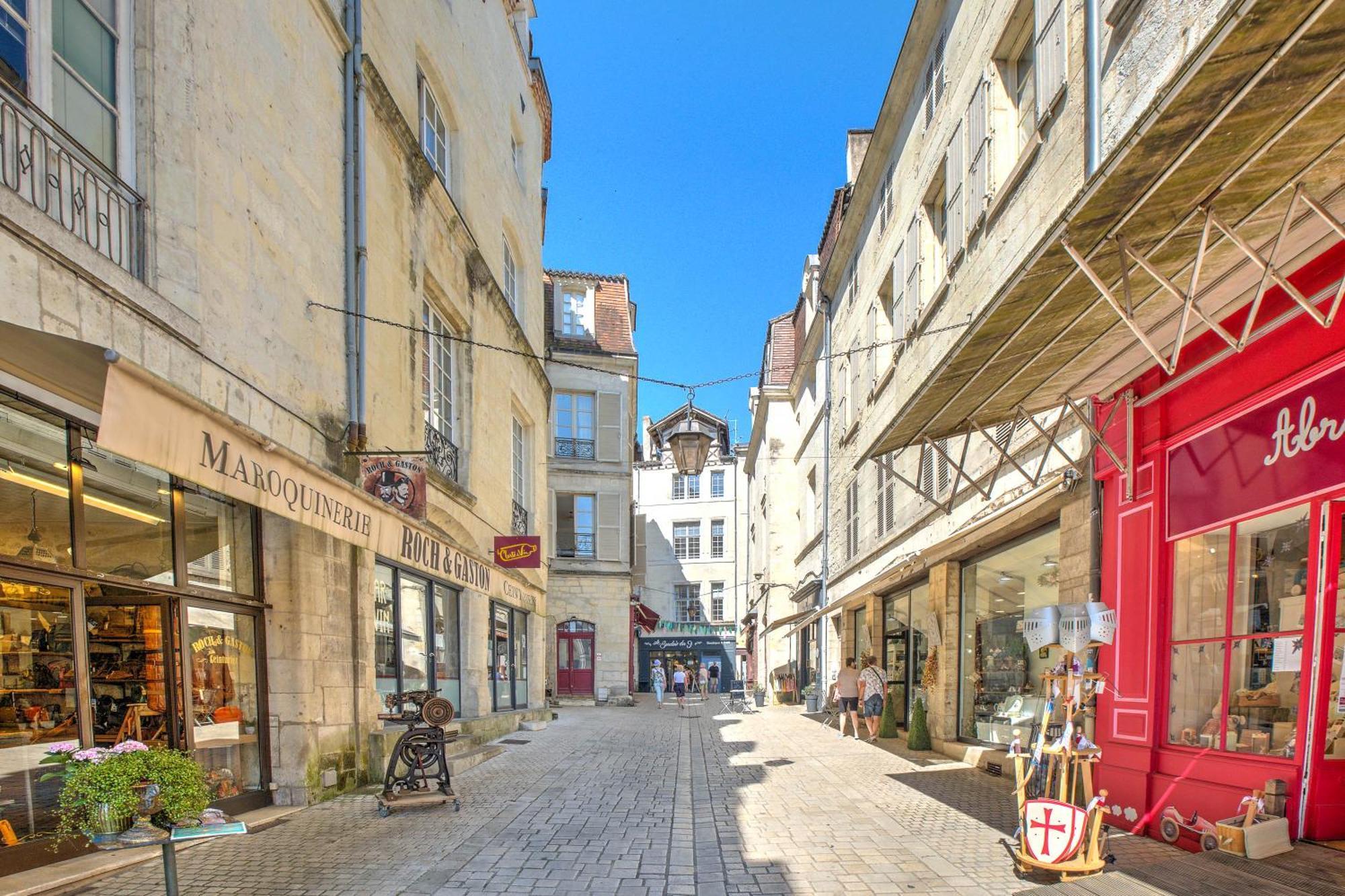 Miraflores, Appartement En Ville Périgueux Екстериор снимка